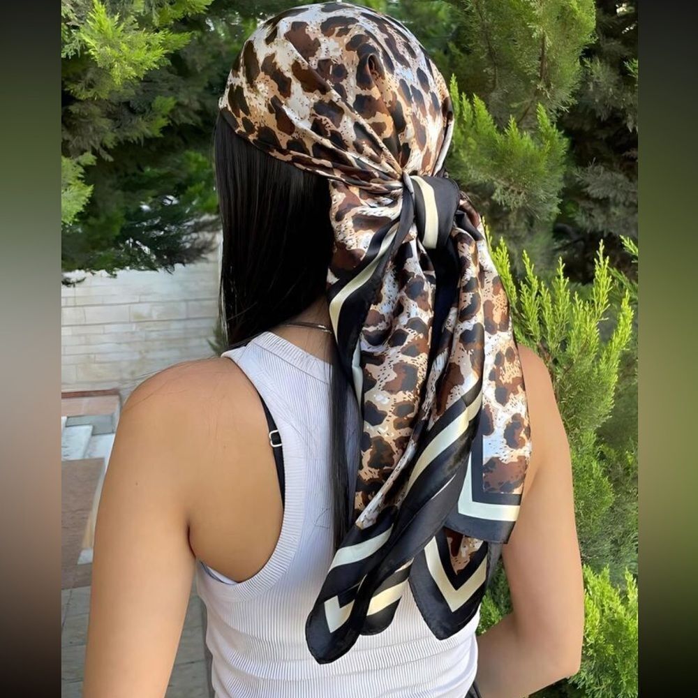 Leopard Print Scarf P7 - Picture 1 of 4
